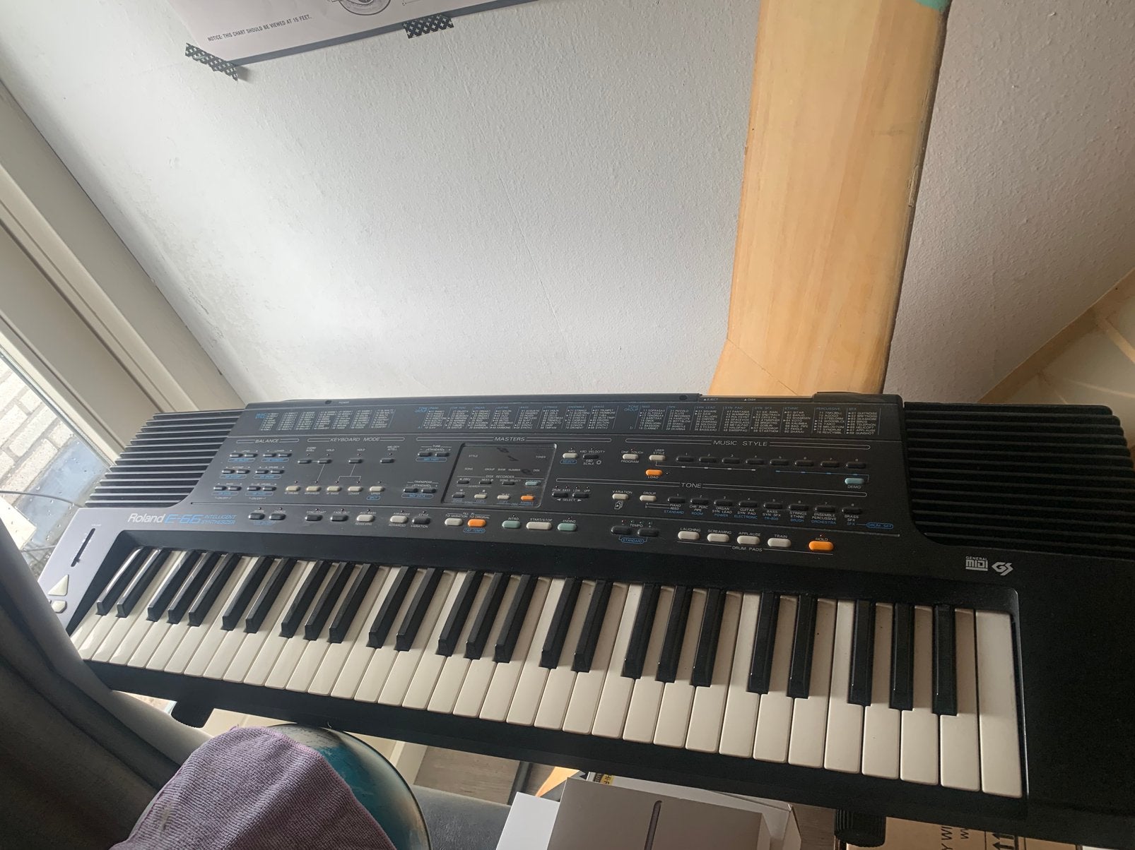 Roland E-66, Muziek en Instrumenten, Keyboards, Ophalen, Roland, Met standaard, 61 toetsen