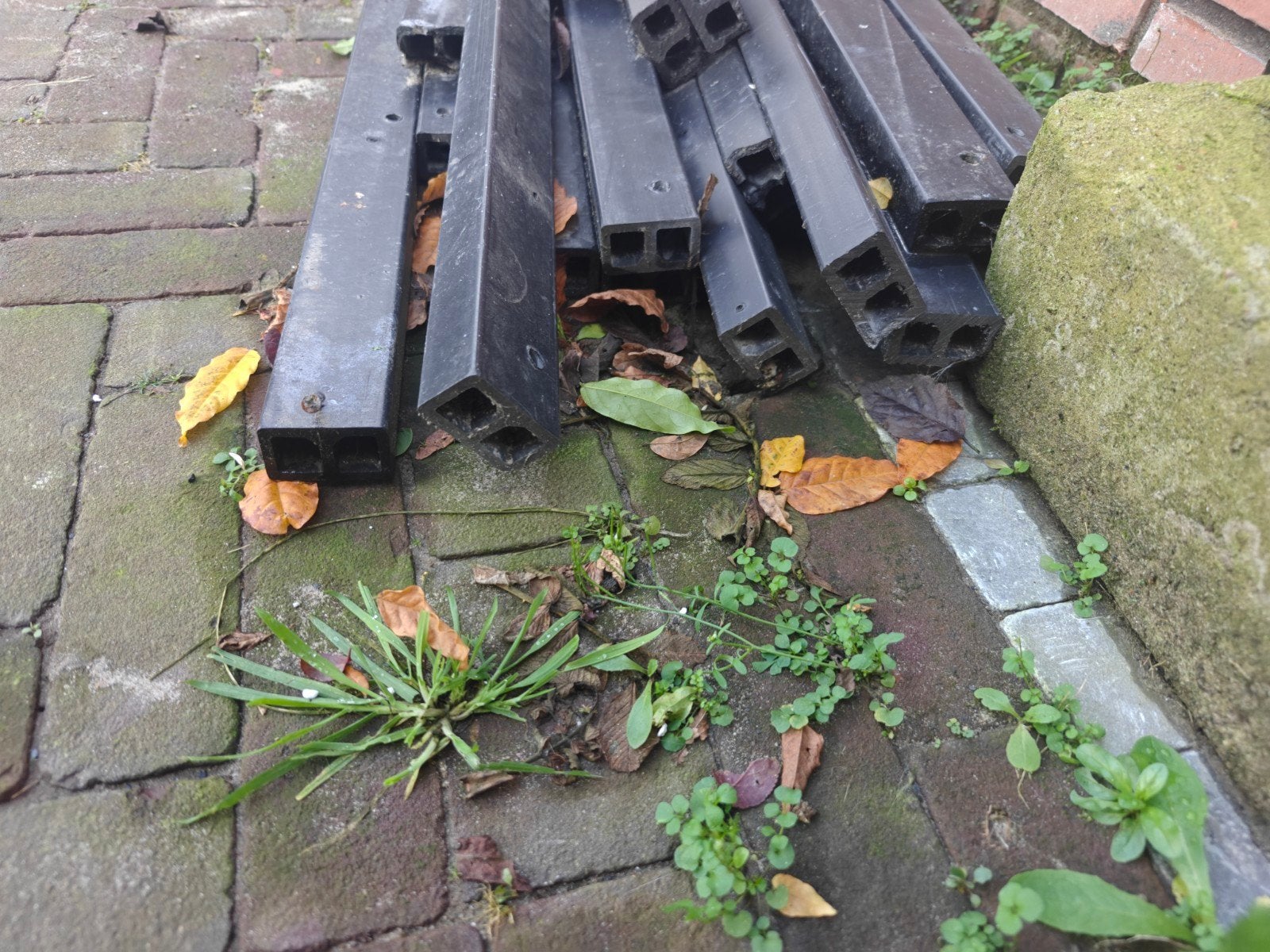 gratis Composiet vlonderplanken en diverse balken, Ophalen