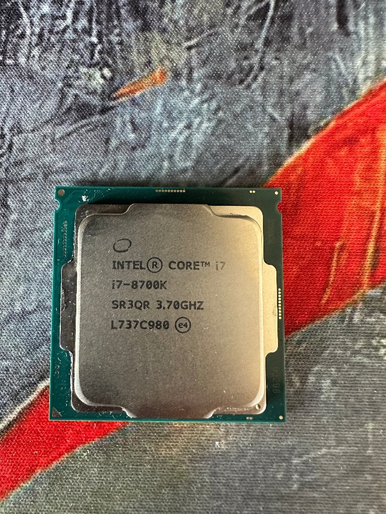 Intel Core i7-8700K (LGA1151, 6c/12t, 3.7/4.7GHz), Computers en Software, 6-core, LGA 1151, Gebruikt, Ophalen of Verzenden
