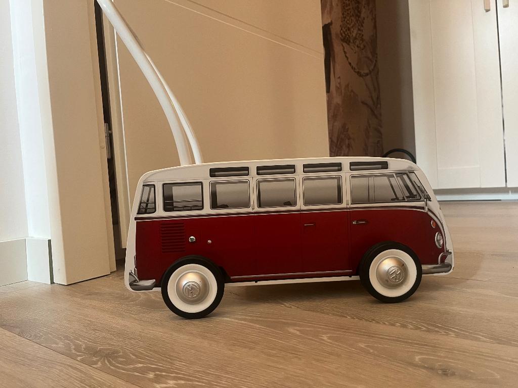 Hape Volkswagen busje loopauto loopkar, Ophalen, Zo goed als nieuw, Duwvoertuig