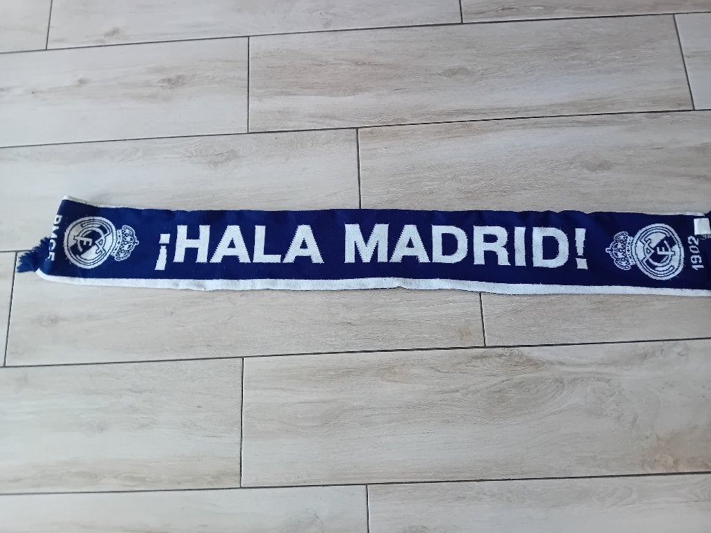 Real Madrid sjaal, Ophalen of Verzenden, Gebruikt, Buitenlandse clubs, Vaantje of Sjaal