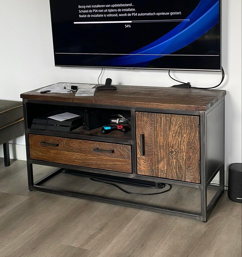 TV-meubel Metvint -  Pronto Wonen Mangohout en metaal, Ophalen, 100 tot 150 cm, Zo goed als nieuw, Minder dan 100 cm