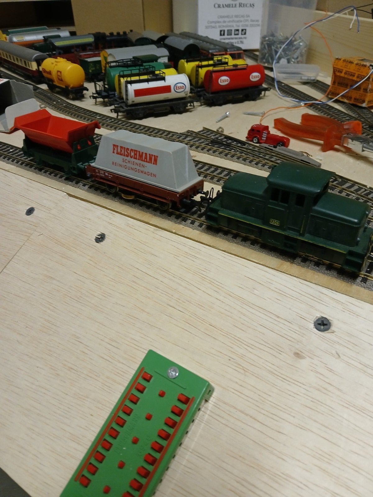 Fleischmann H0 Railreiniger Wagen en Lorrie in OVP, Ophalen of Verzenden, Zo goed als nieuw, Wagon, Fleischmann