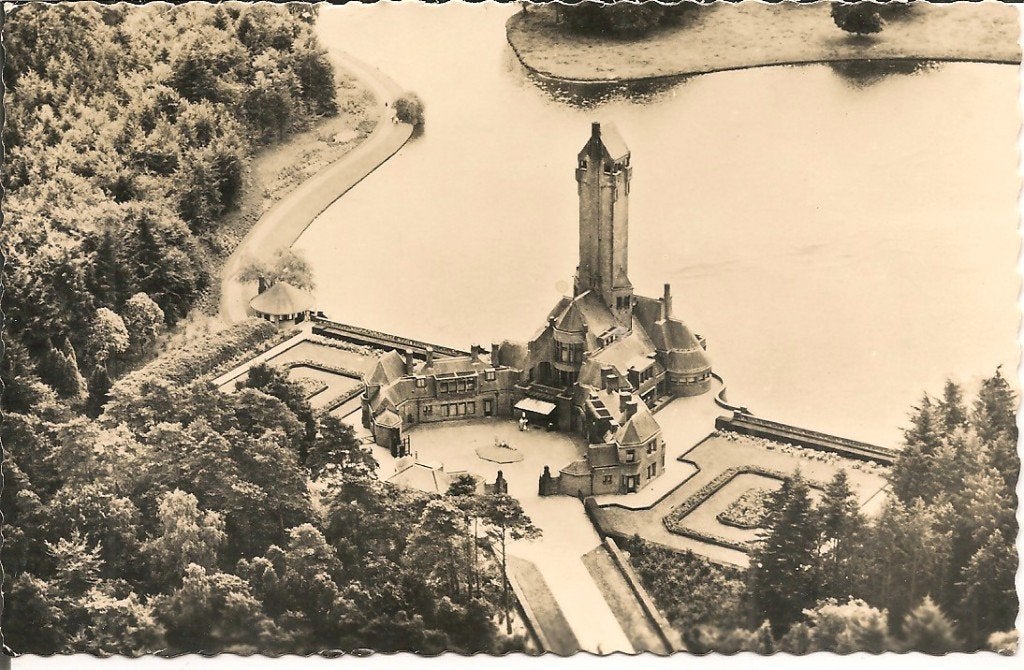 Oude Ansichtkaart Jachtslot St. Hubertus Hoge Veluwe, Verzamelen, Ophalen of Verzenden, 1960 tot 1980, Gelopen, Gelderland