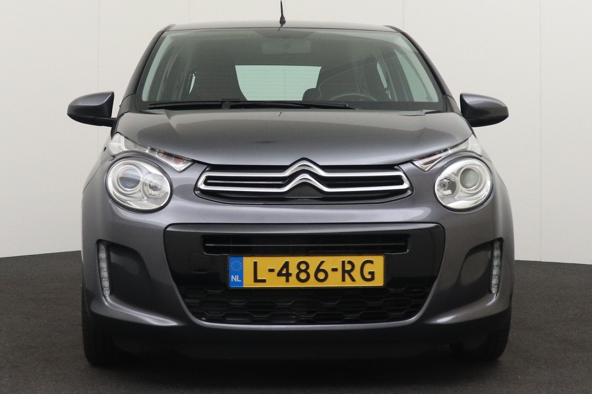 Citroën C1 1.0 VTi Shine Comfort Plus Climate Camera Carpla, Auto's, Voorwielaandrijving, Dealer onderhouden, Stof, Gebruikt