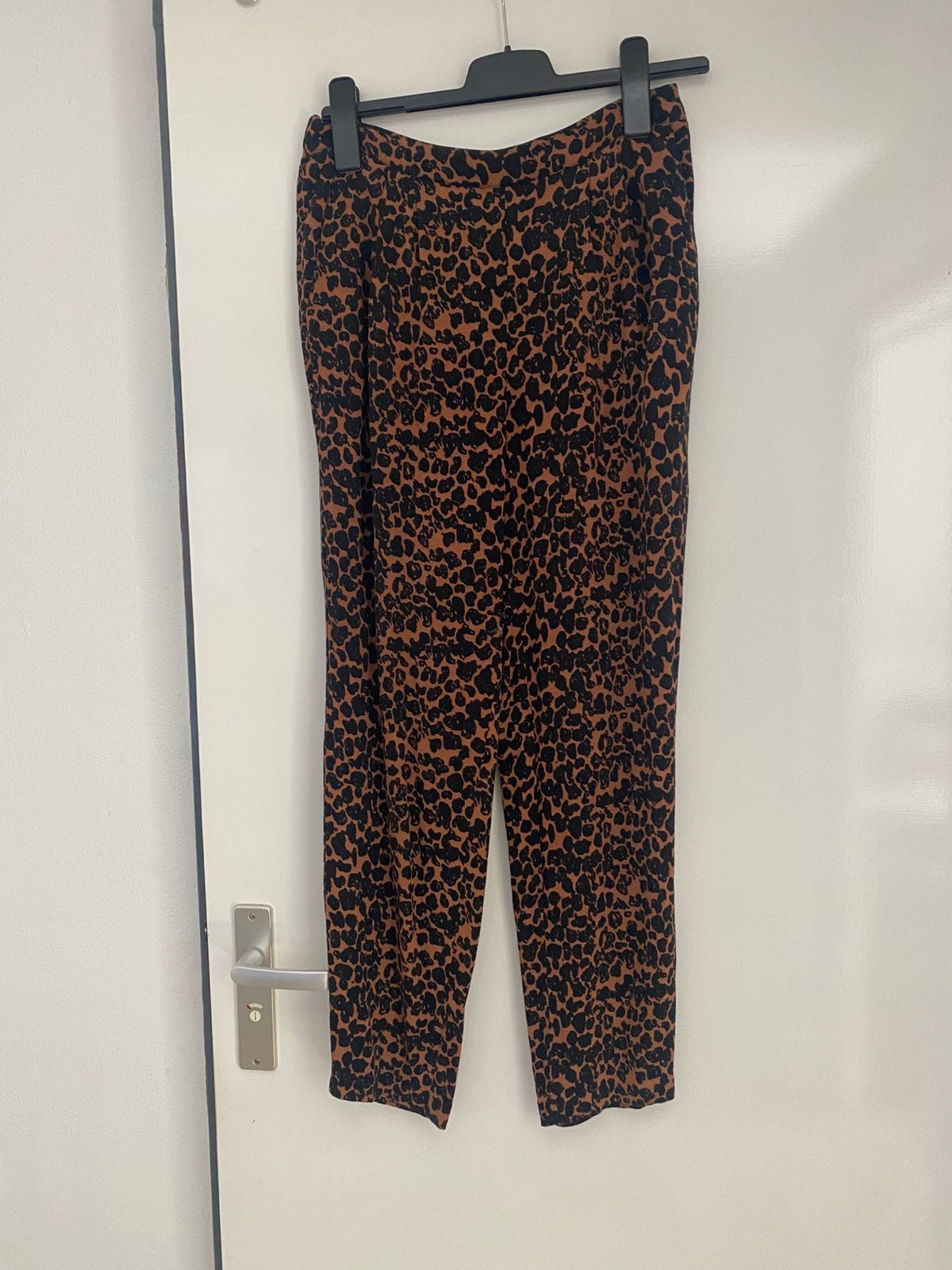 Mooie broek, Maat 38/40 (M), Zwart, Ophalen of Verzenden, Lang