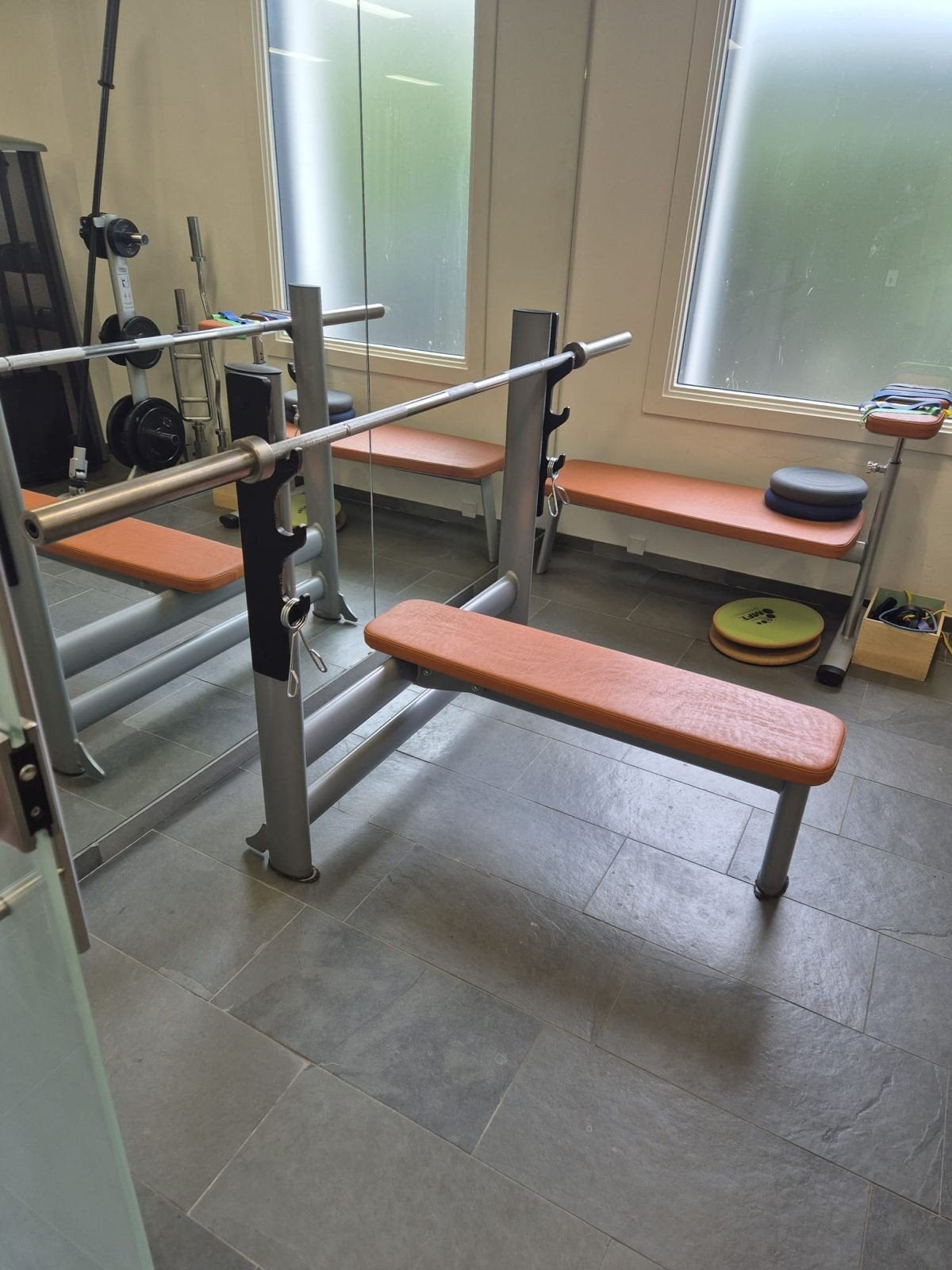 Gym80 benches 4 stuks, Sport en Fitness, Fitnessmaterialen, Ophalen, Gym80, Zo goed als nieuw, Gym80