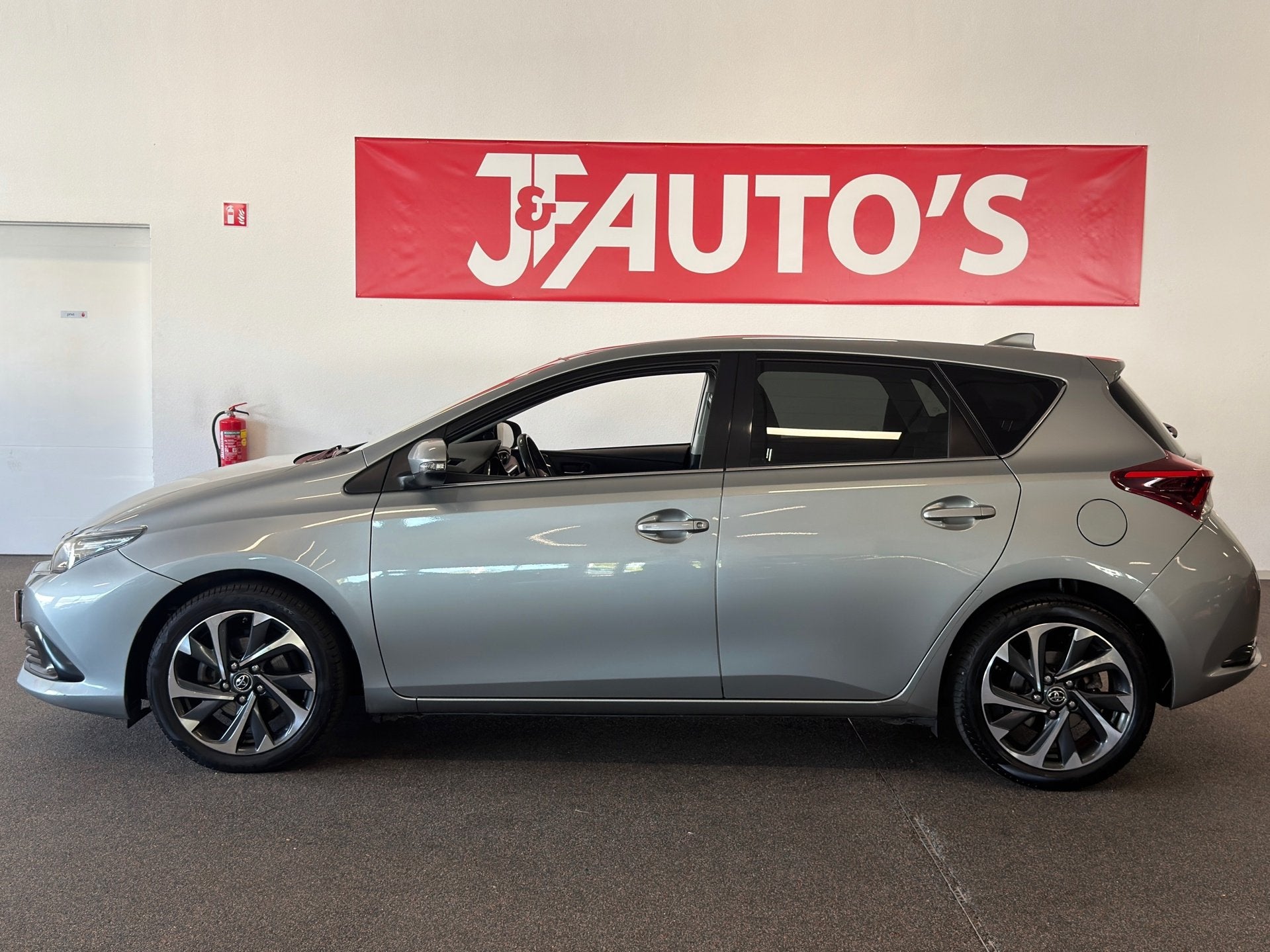 Toyota Auris 1.2T Dynamic|NAVIGATIE/CAMERA|ECC AIRCO|CRUISE, Auto's, Voorwielaandrijving, Gebruikt, 4 cilinders, 116 pk