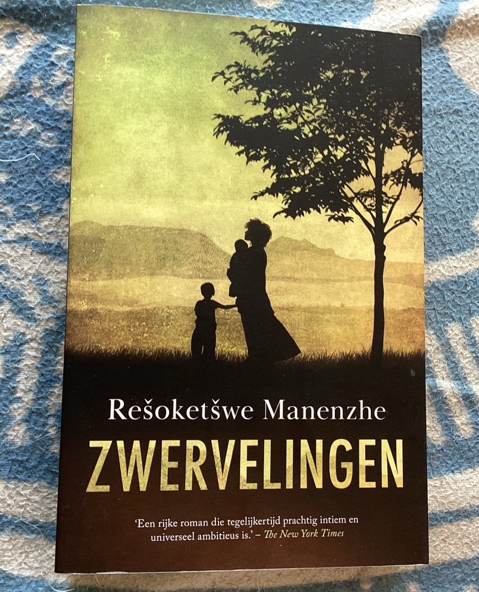 Zwerfelingen - Rešoketšwe Manenzhe (Roman), Ophalen of Verzenden, Nieuw, Wereld overig