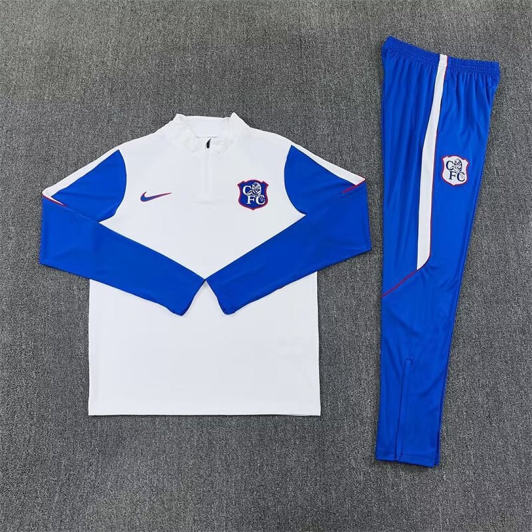 Chelsea FC trainingspak 26/27 maat L, Sport en Fitness, Maat L, Ophalen of Verzenden, Nieuw, Trainingspak