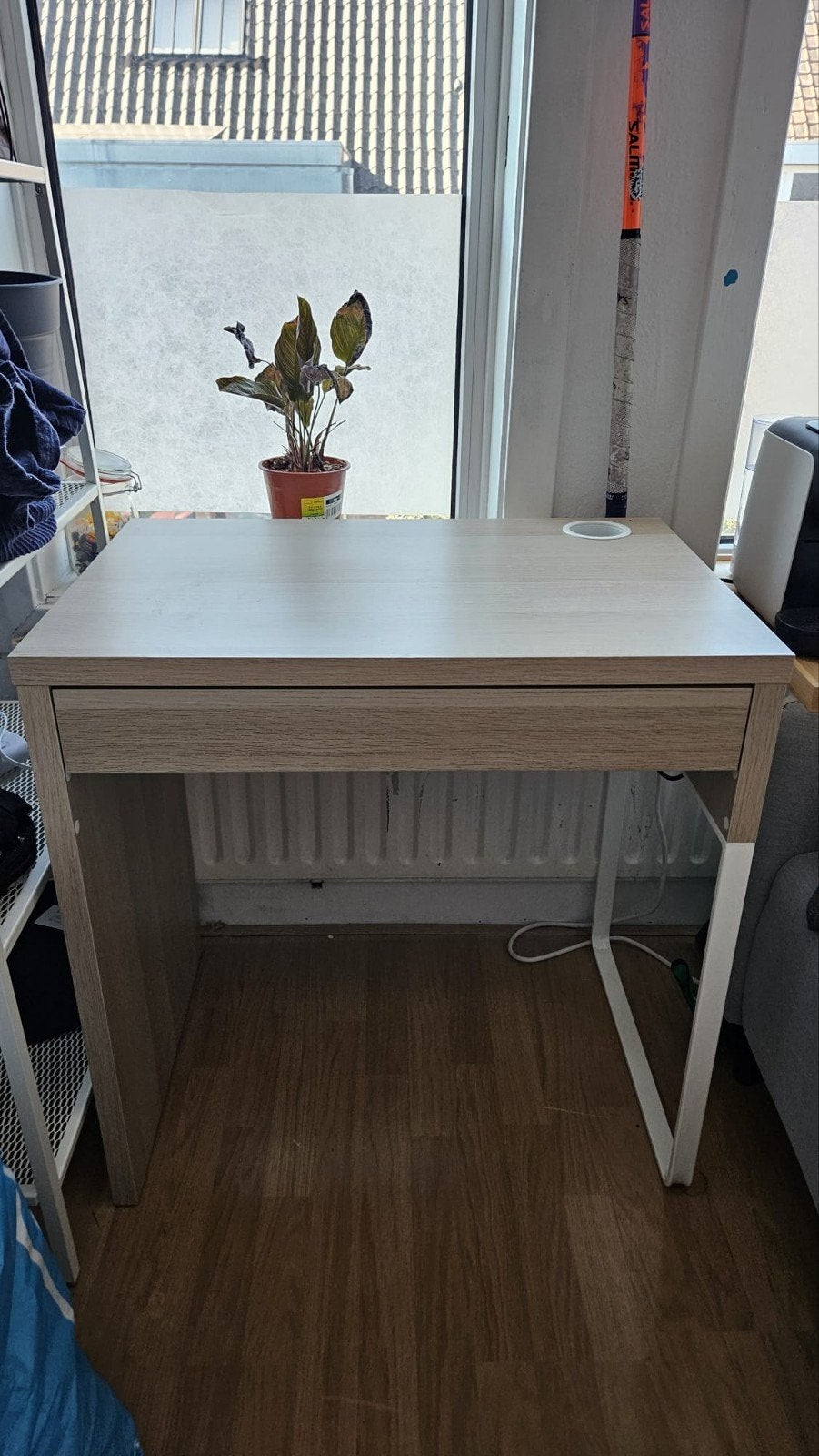 IKEA MICKE Bureau wit gelazuurd eikeneffect 105x50 cm, Ophalen, Spaanplaat of MDF, Zo goed als nieuw, IKEA