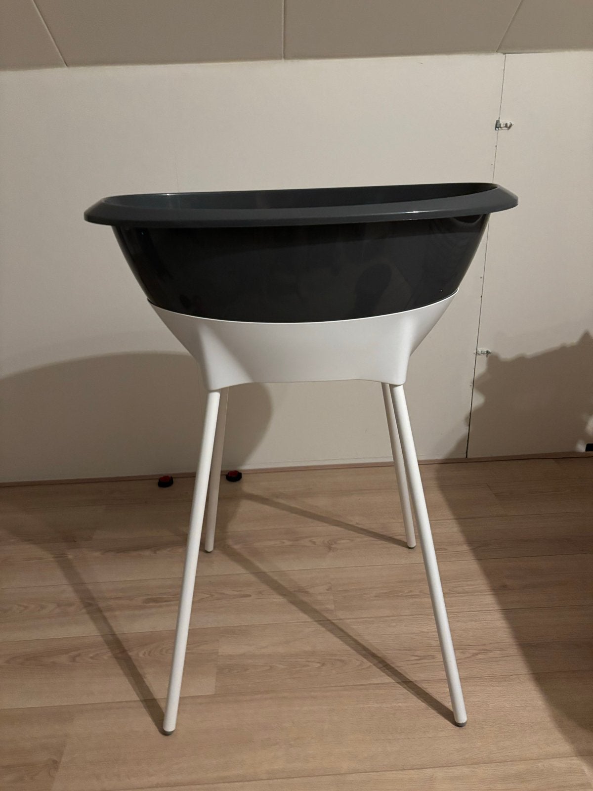 Luma babybadje met standaard, badzitje en emmer, Zo goed als nieuw, Badje, Standaard, Ophalen