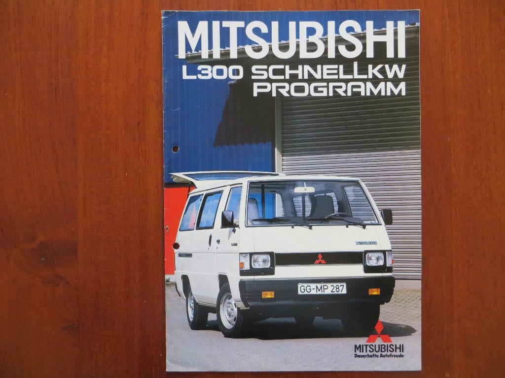 Mitsubishi L300 SchnelLkw Programm (mei 1985), Ophalen of Verzenden, Zo goed als nieuw, Mitsubishi
