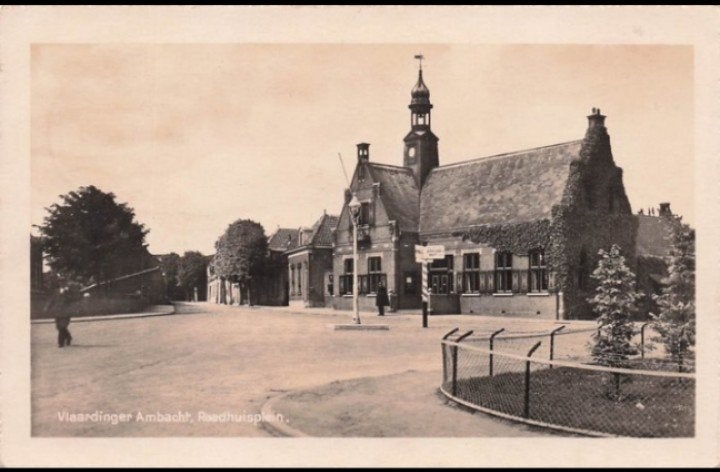 Vlaardingen Ambacht Raadhuisplein + ANWB bewegwijzering, Verzenden, Voor 1920, Gelopen, Zuid-Holland