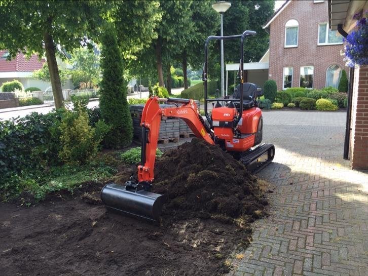 Gezocht iemand met tons minigraver voor tuin leeghalen,Best, Tuin en Terras, Ophalen of Verzenden, Nieuw, 20 m² of meer