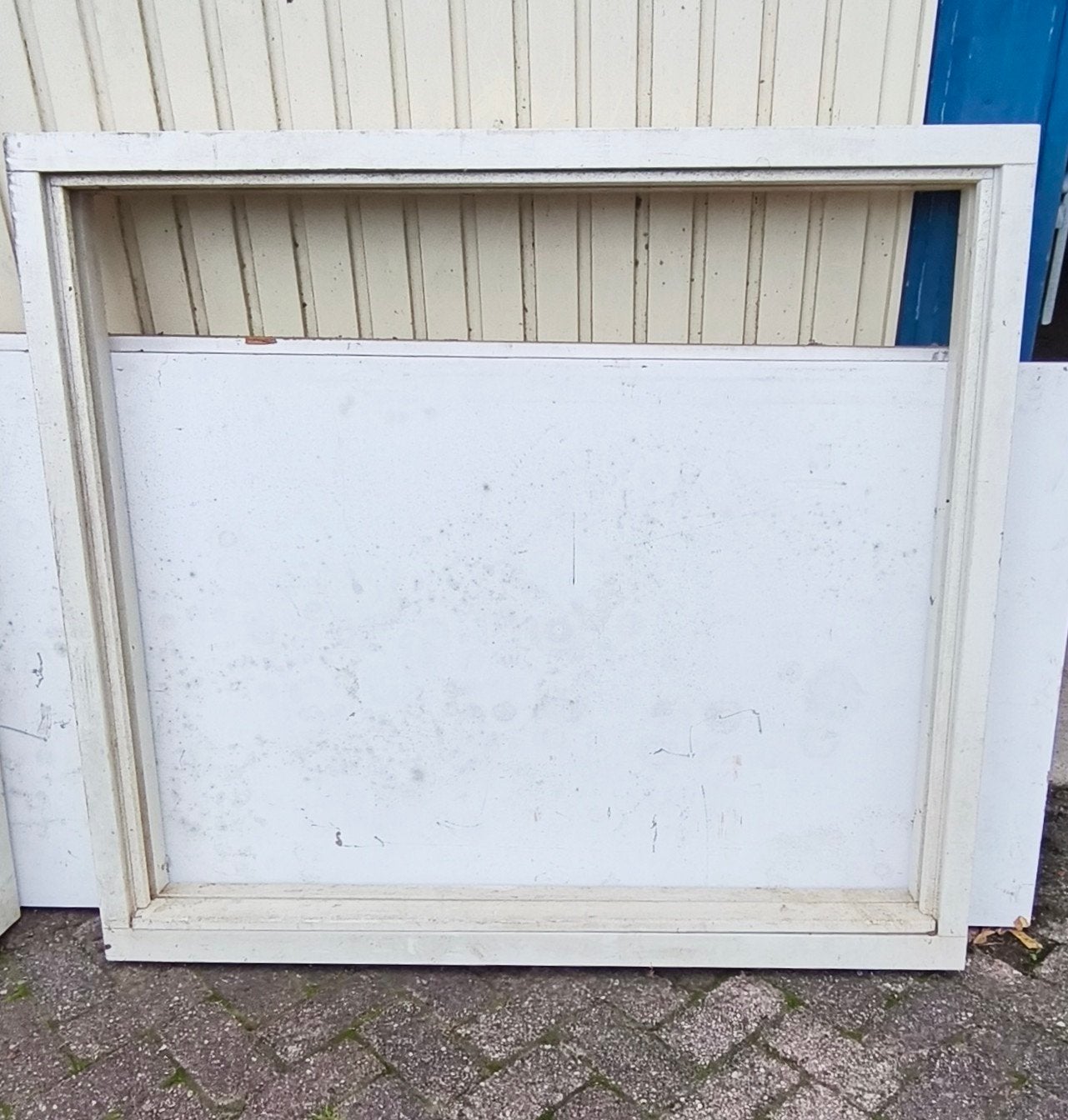 Houten Raamkozijn, Doe-het-zelf en Verbouw, Kozijnen en Schuifpuien, Raamkozijn, Zo goed als nieuw, 150 tot 225 cm, Hout