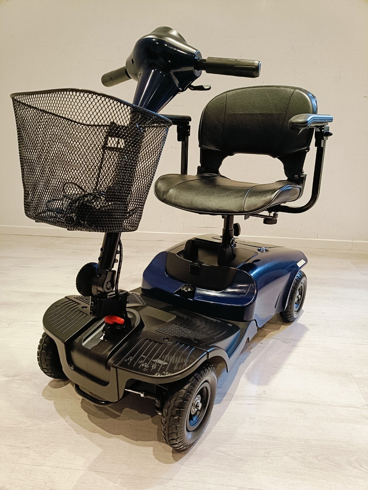 Vermeiren Antares 4 scootmobiel + Garantie en Servicebeurt., Diversen, 10 km/u of minder, -, -, Ophalen of Verzenden