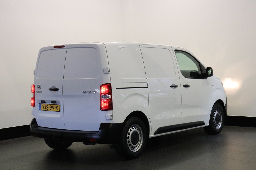 Toyota ProAce Compact 1.5 D-4D - EURO 6 - Airco - Cruise - T, Voorwielaandrijving, Stof, Gebruikt, 4 cilinders