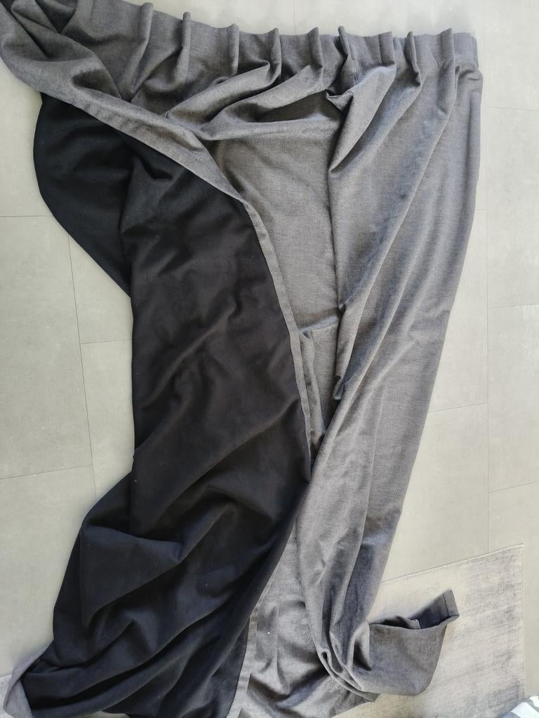 Grijs isolerend gordijn, enkele plooi, 135x250 cm, Ophalen, 200 cm of meer, Zo goed als nieuw, 200 cm of meer