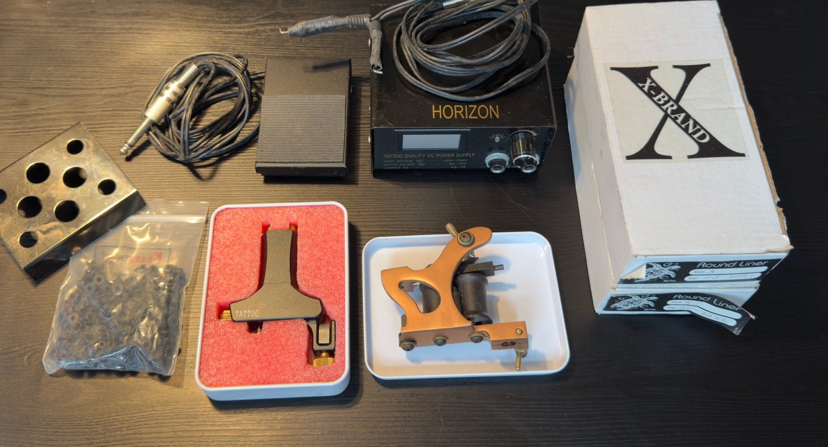 Rotary & coil tattoo machines + benodigdheden + gratis, Ophalen of Verzenden, Zo goed als nieuw
