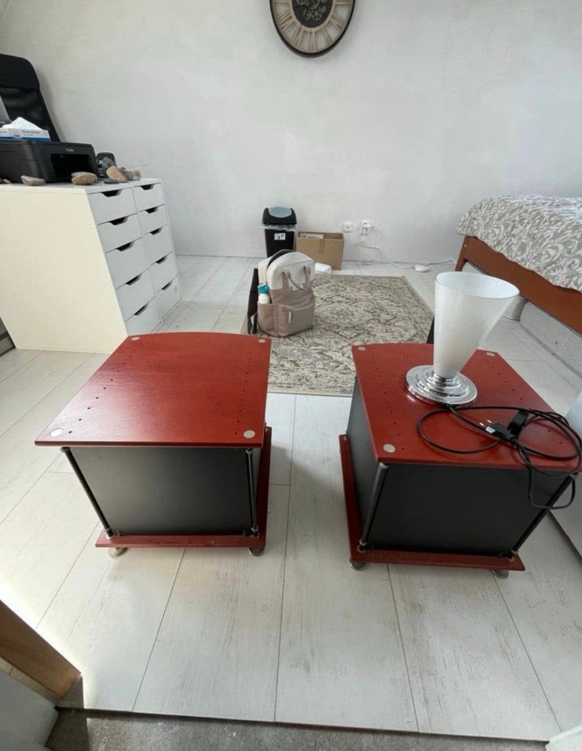 Set van 2 nachtkastjes (zo goed als nieuw) inclusief lamp, Minder dan 45 cm, Ophalen of Verzenden, Zo goed als nieuw, Minder dan 55 cm