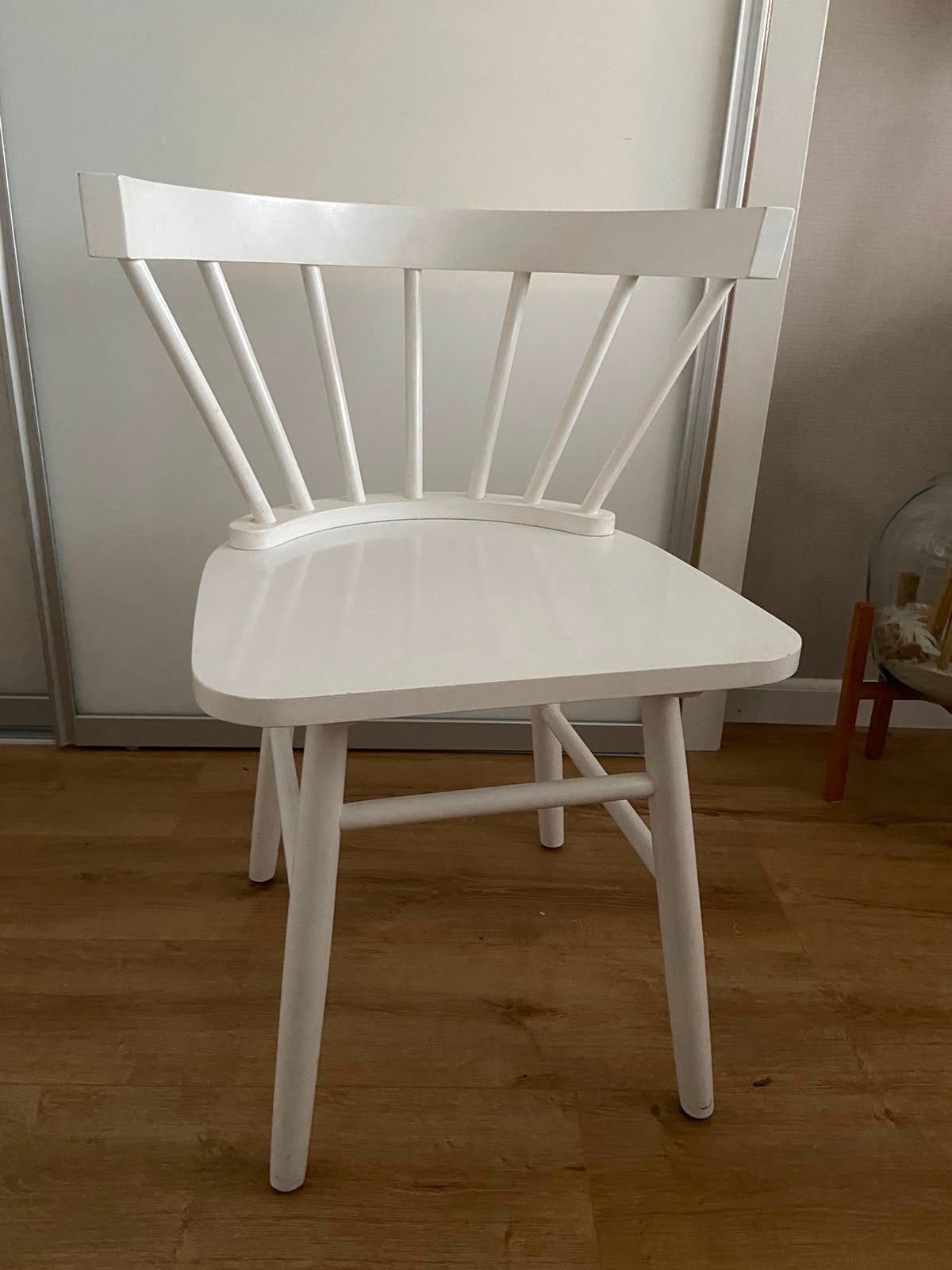 Witte houten spijlenstoel - Klassiek design, Ophalen, Wit, Hout, Eén
