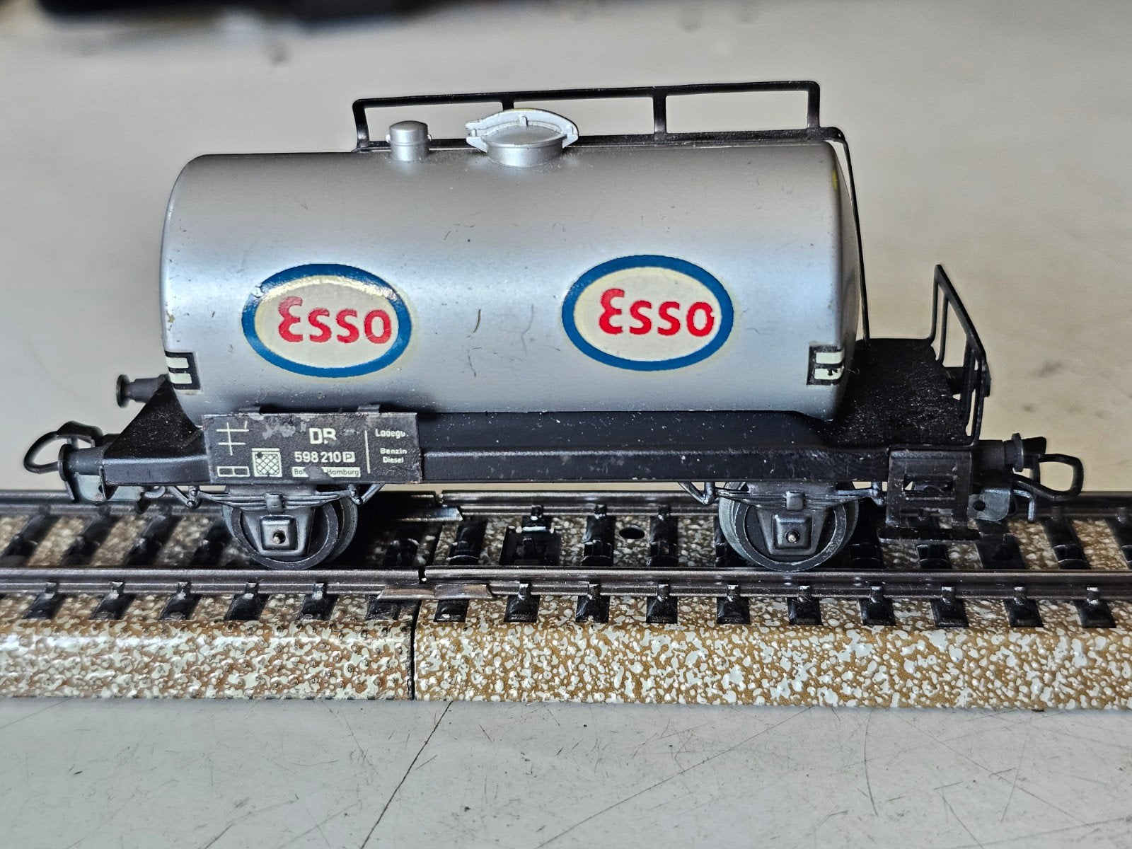 Märklin HO Esso Ketelwagen - Modelspoorwagon, Wisselstroom, Wagon, Ophalen of Verzenden, Zo goed als nieuw