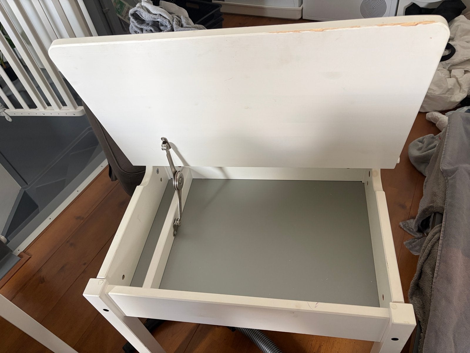 Wit kinderbureau met opbergruimte (IKEA), Ophalen, Minder dan 50 cm, Gebruikt, Minder dan 100 cm