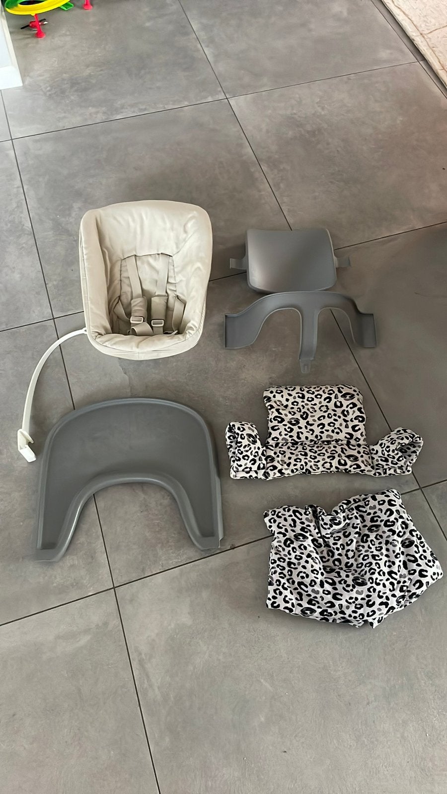 Complete set Stokke tripp trap: newborn & baby + ukje hoezen, Ophalen, Zo goed als nieuw, Meegroeistoel, Stoelverkleiner