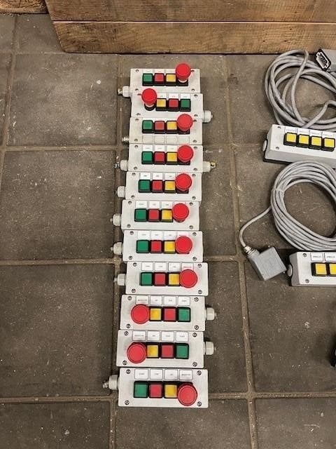 2254. Drukknop kast / aanstuurkast / noodstop, Ophalen, Gebruikt