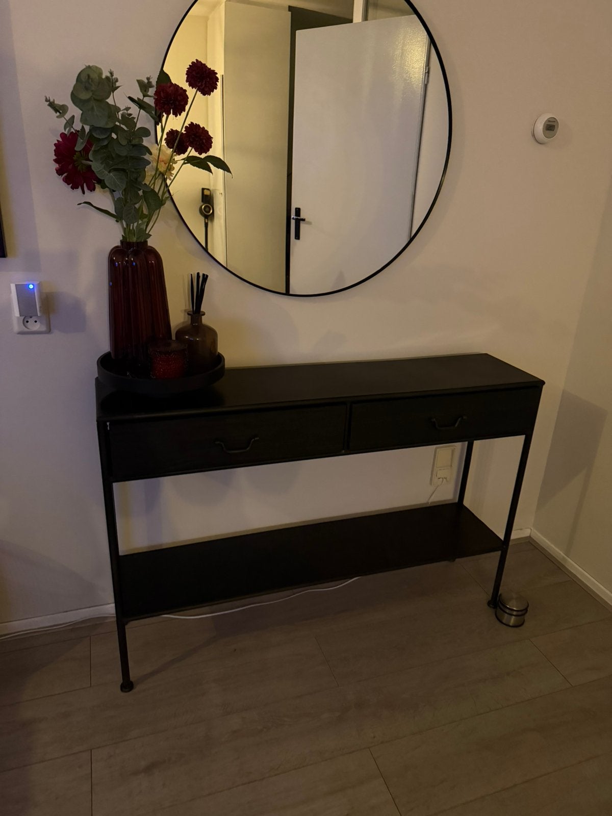 Zwarte sidetable tafel van Troubadour, Ophalen, 100 tot 150 cm, Zo goed als nieuw, Overige houtsoorten
