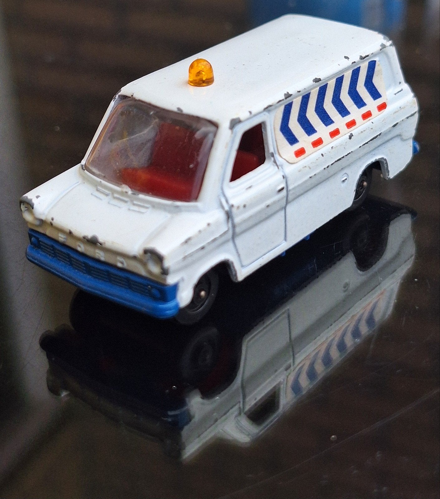 Efsi holland nr.411  ford transit, Hobby en Vrije tijd, Modelauto's | Overige schalen, Ophalen of Verzenden, Gebruikt, Bus of Vrachtwagen