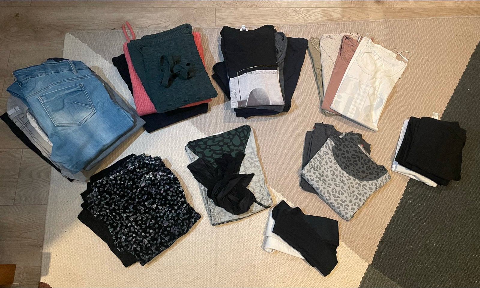 Groot zwangerschapskleding pakket maat S (28 stuks), Kleding | Dames, Ophalen, Gedragen, Maat 36 (S), Broek of Spijkerbroek