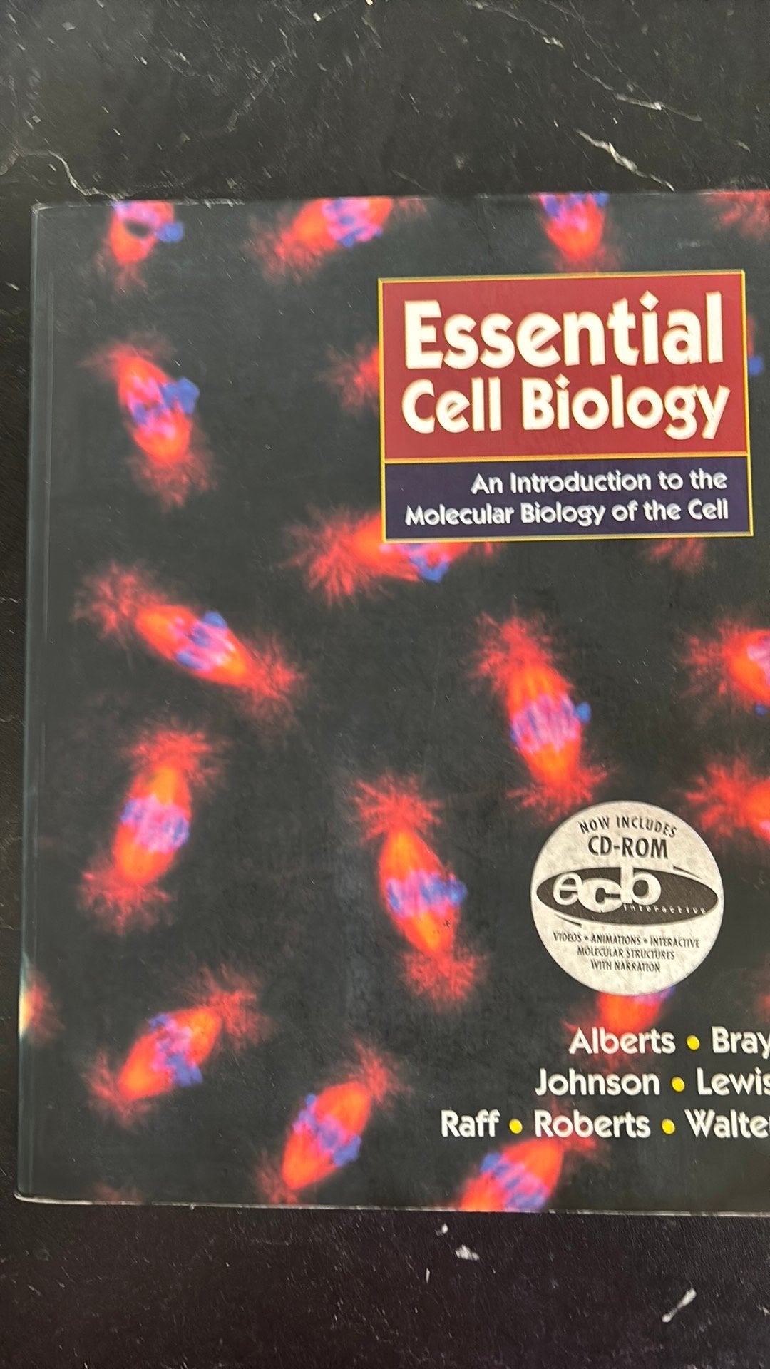Essential cell biology, Ophalen of Verzenden, Gelezen