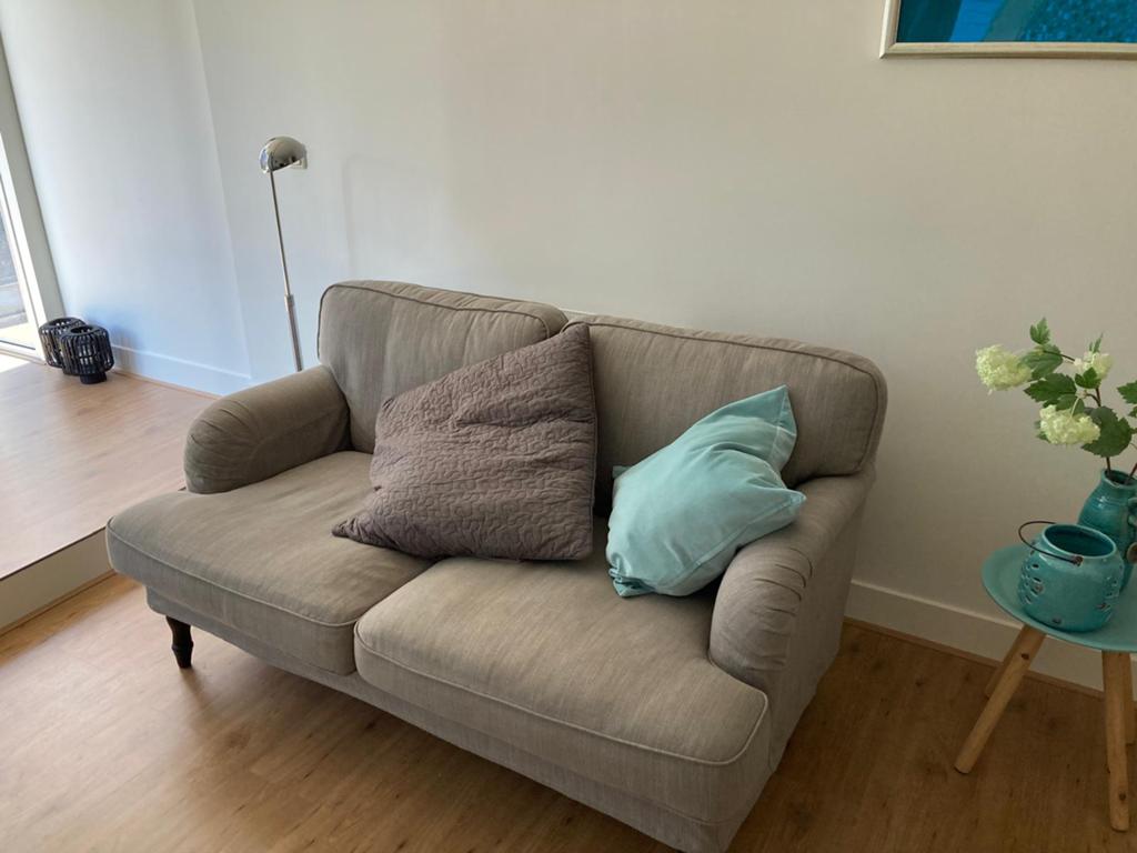 IKEA STOCKSUND BANK MET POEF, Huis en Inrichting, Banken | Bankstellen, Ophalen, Gebruikt, Tweepersoons, 75 tot 100 cm