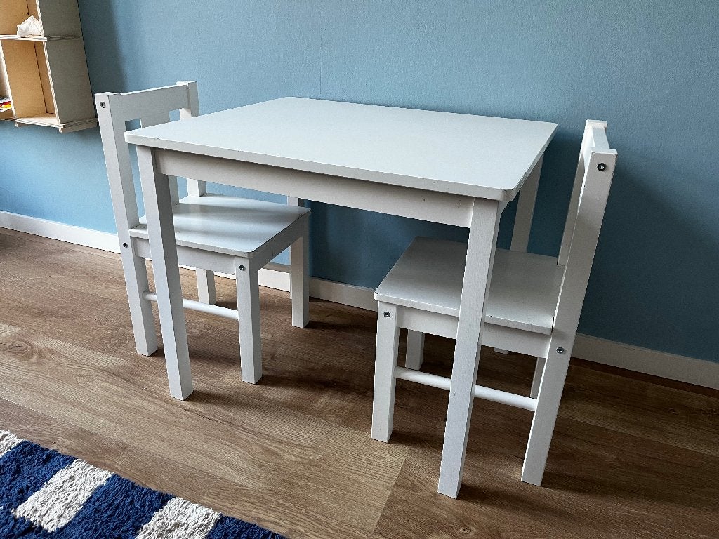 IKEA KRITTER kindertafel met 2 stoelen wit, Ophalen, Gebruikt, Stoel(en)