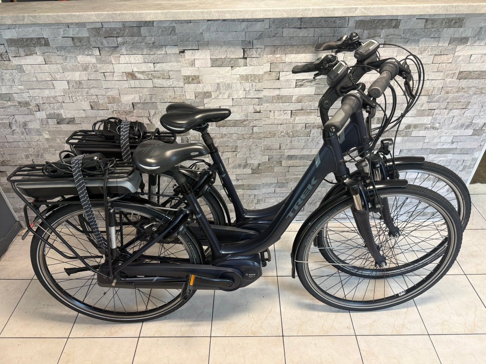 SET E- Bike Trek D46-51cm. Bosch Active Line Middenmotor., Gebruikt, 47 tot 51 cm, /, /