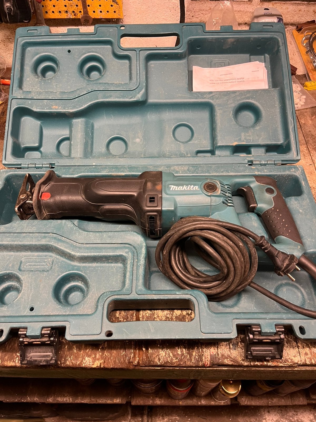 Makita recipro zaag, 70 mm of meer, Ophalen of Verzenden, Zo goed als nieuw, Reciprozaag