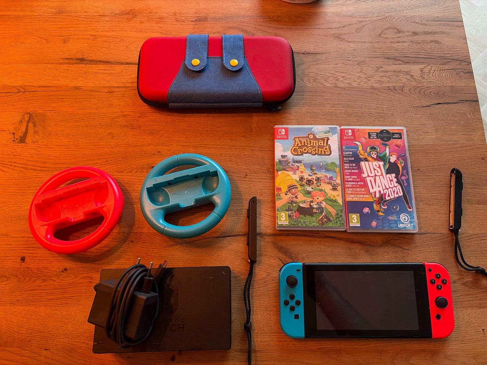 Nintendo Switch in doos met games en accesoires, Met 2 controllers, Ophalen of Verzenden, Switch Original, Gebruikt