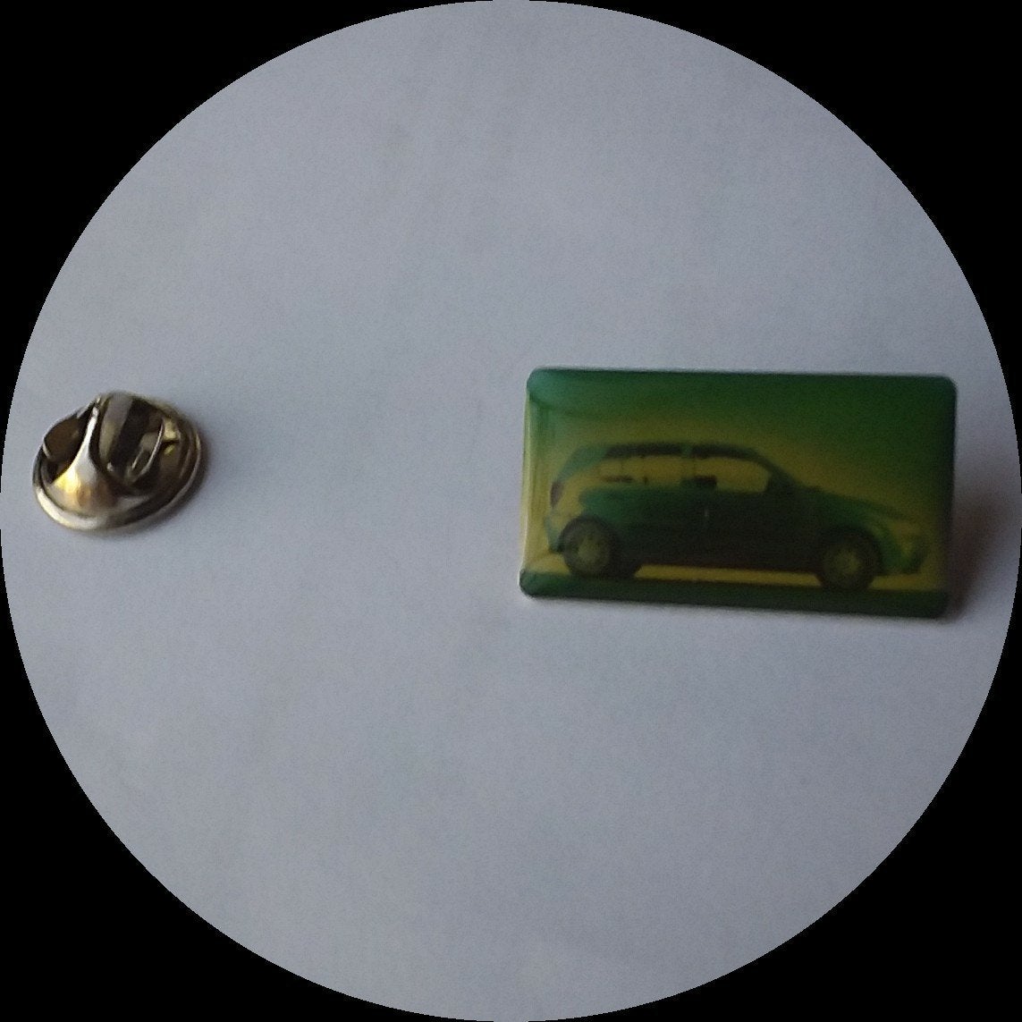 VOLKSWAGEN POLO pin, groen, Ophalen of Verzenden, Zo goed als nieuw, Transport, Speldje of Pin