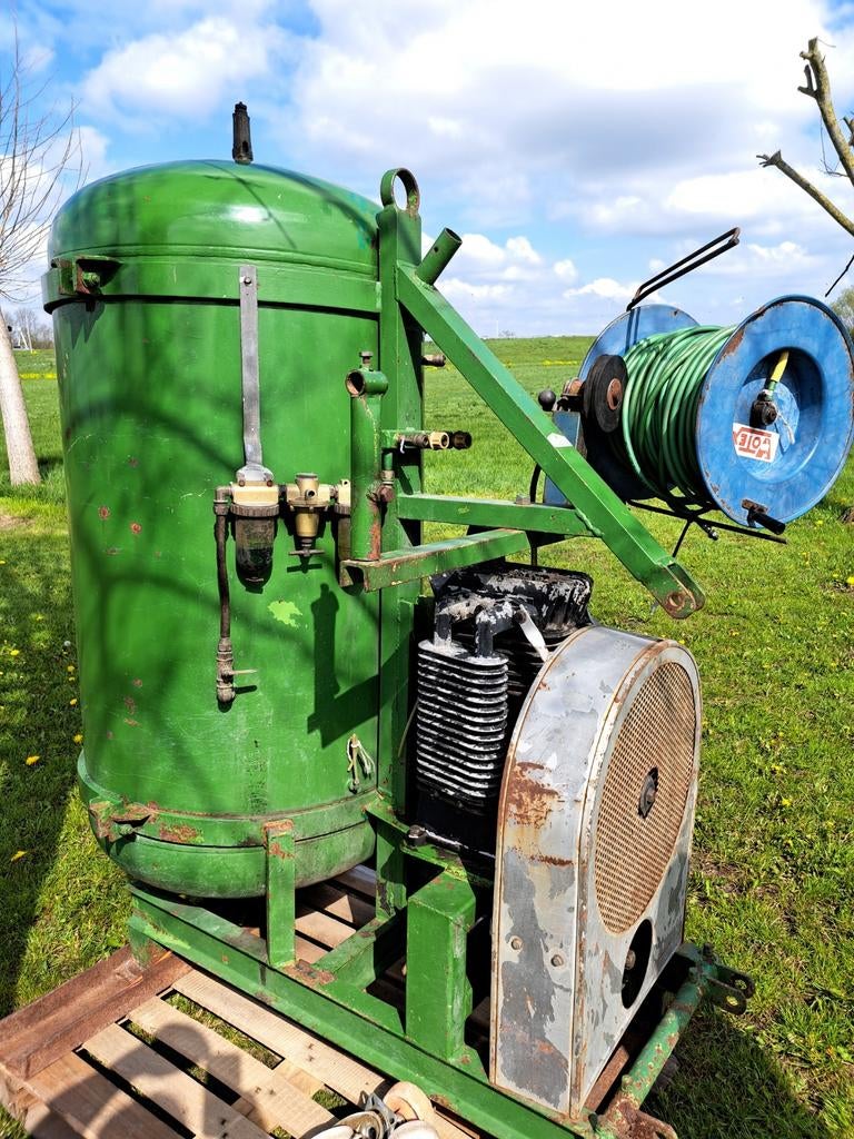 Grote Capaciteit Compressor +  XL tank ideaal voor Wedstrijd, Doe-het-zelf en Verbouw, Compressors, 100 liter of meer, Ophalen of Verzenden