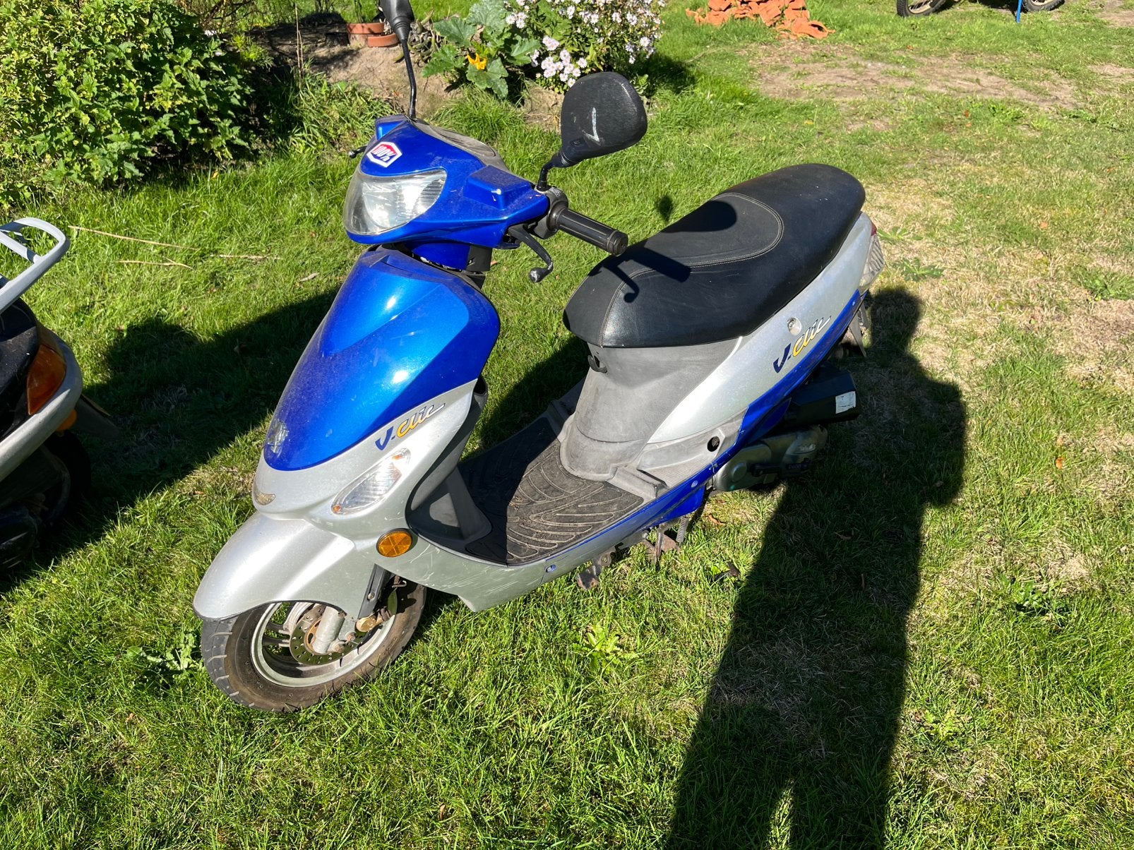 Peugeot v click, Fietsen en Brommers, Ophalen, Gebruikt, Overige modellen, Benzine