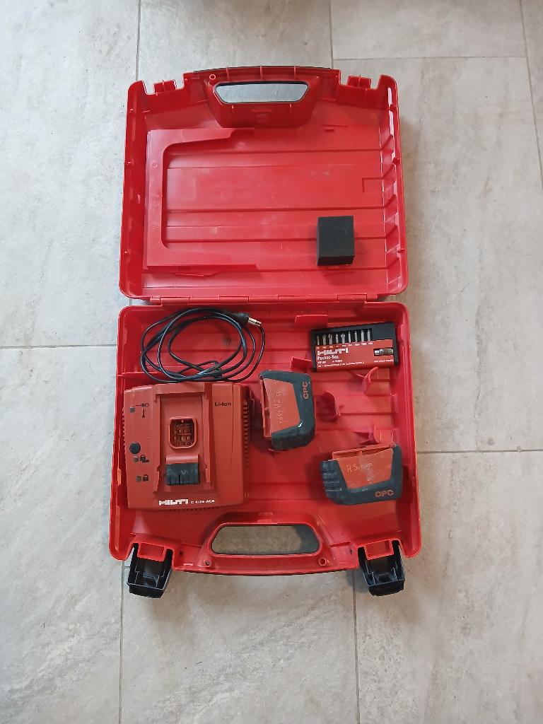 hilti accu, Doe-het-zelf en Verbouw, Gereedschap | Boormachines, Ophalen, Gebruikt, Minder dan 400 watt, Boor- en Schroefmachine