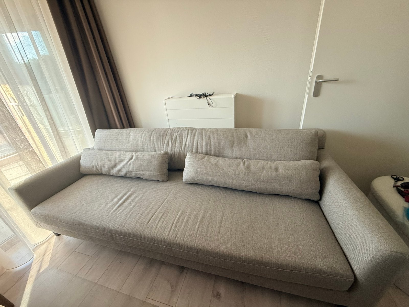 WOOOD Bank Nienke 3-zits grijs - 230x99 cm, Ophalen, 75 tot 100 cm, Zo goed als nieuw, Rechte bank