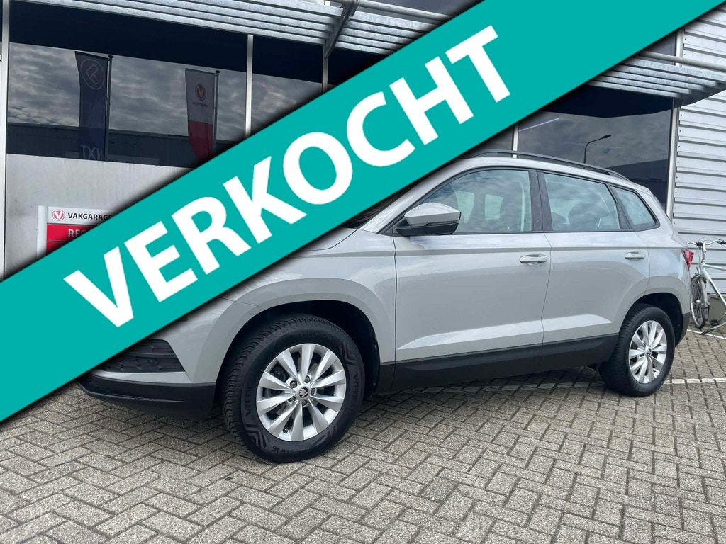 Skoda Karoq 1.5 TSI ACT Business Edition / automaat / stoelv, Auto's, Skoda, 4 cilinders, Leder en Stof, Karoq, SUV of Terreinwagen