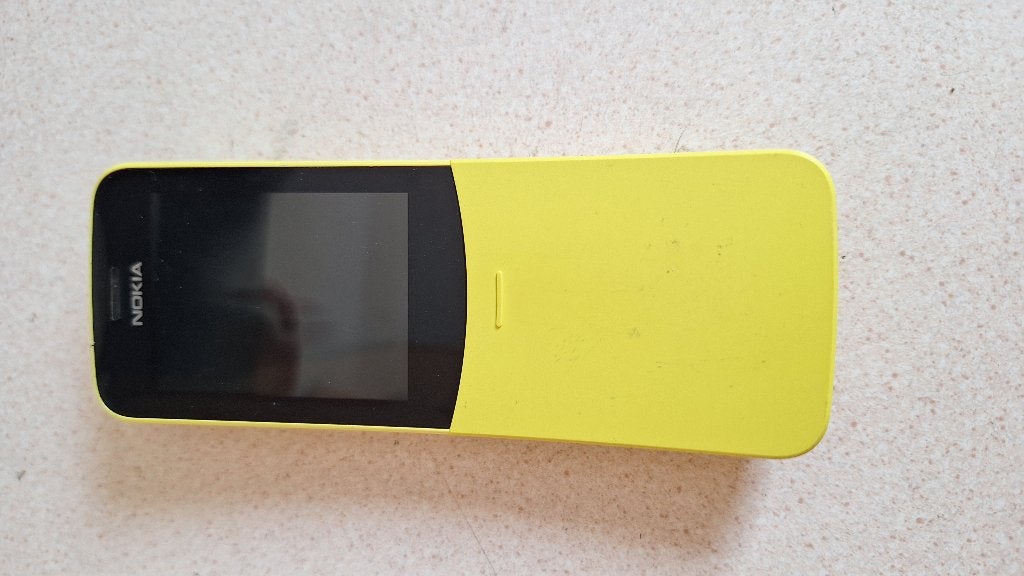 Nokia 8110 4G   the MATRIX   telefoon, Gebruikt, Schuifmodel, Geel, Fysiek toetsenbord