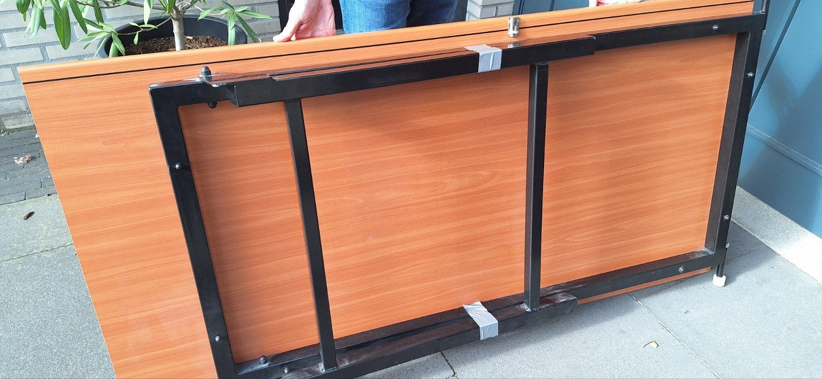 Bureau (inklapbaar), Ophalen