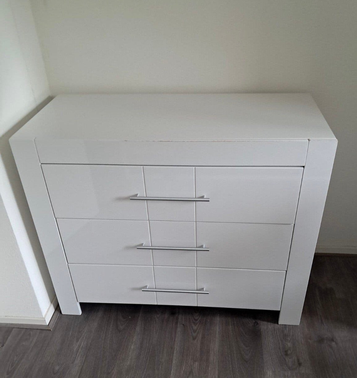 Commode wit (hoogglans Bopita), Ophalen, Gebruikt, 50 tot 70 cm, 100 cm of meer