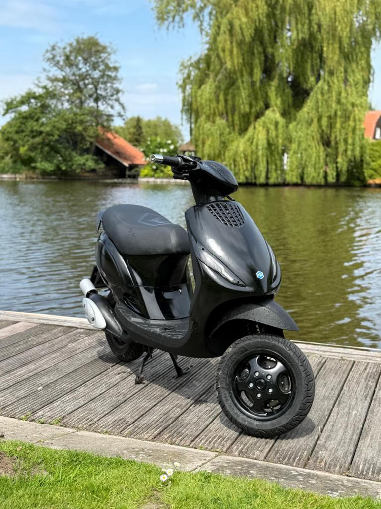 Piaggio zip 2t 70cc, Ophalen, Tweetakt, Maximaal 45 km/u, Zo goed als nieuw