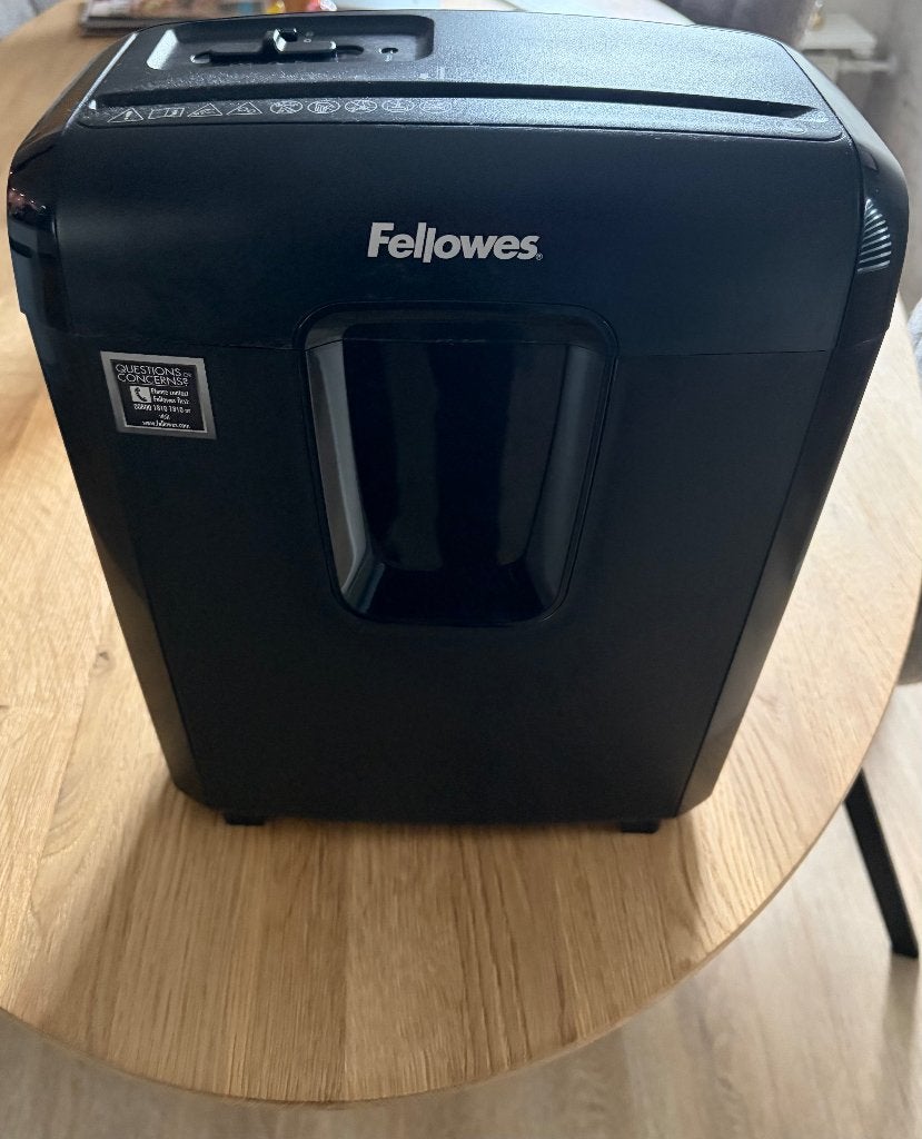 Versnipperaar Fellows, Tuin en Terras, Hakselaars, Ophalen, Zo goed als nieuw, Elektrisch, Fellowes